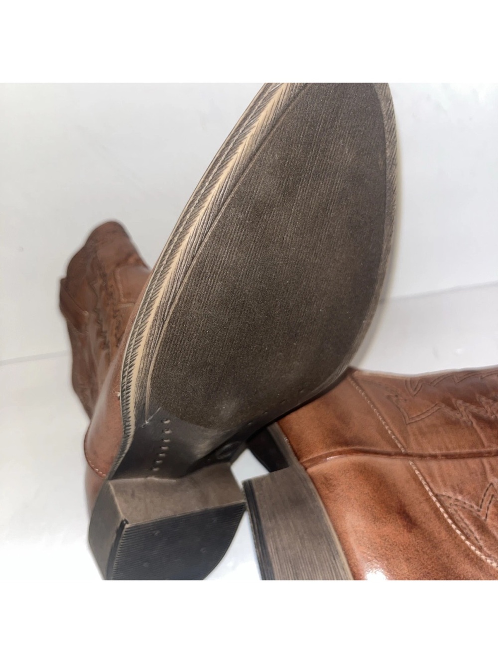 Classic Brown Leather Western Low Cut Boots - Picture 6 of 6